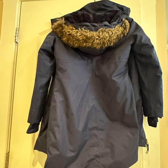 The North Face Girls Navy Arctic Parka Size Large - Picture 3 of 3